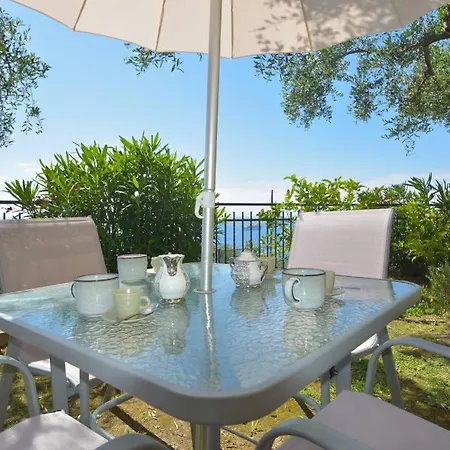 Andromeda Flexyrent Apartment